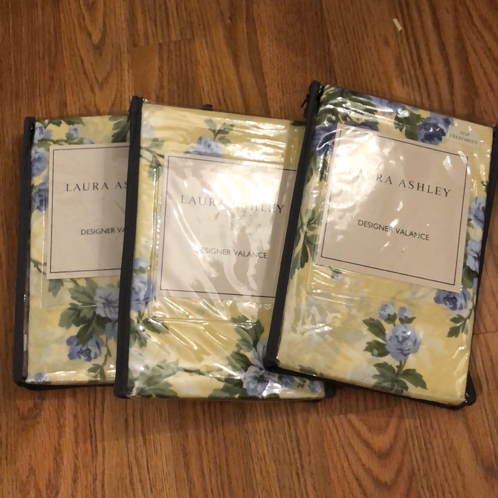 Laura Ashley designee valance